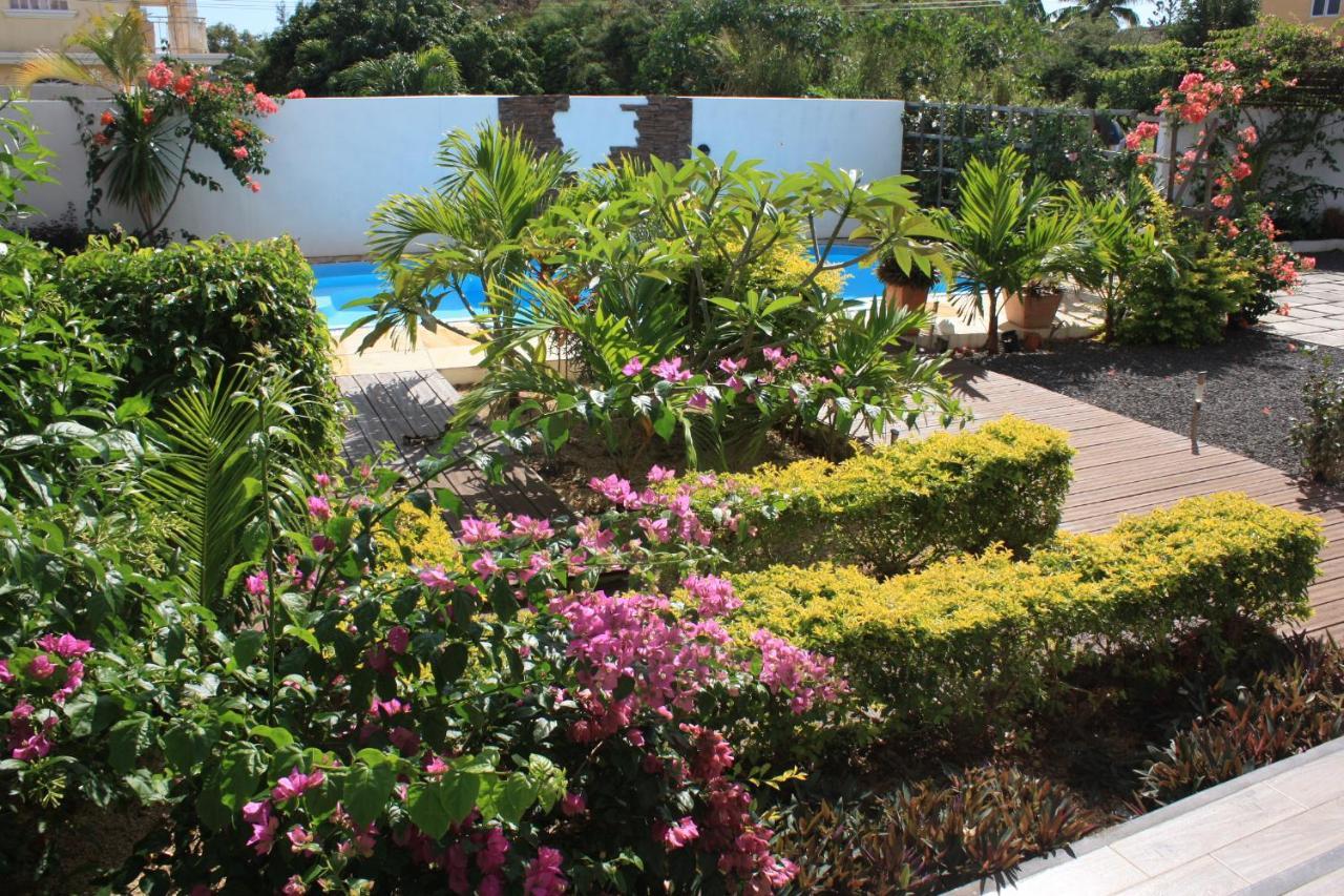 Roi Holiday Stay Гранд Байе Екстериор снимка