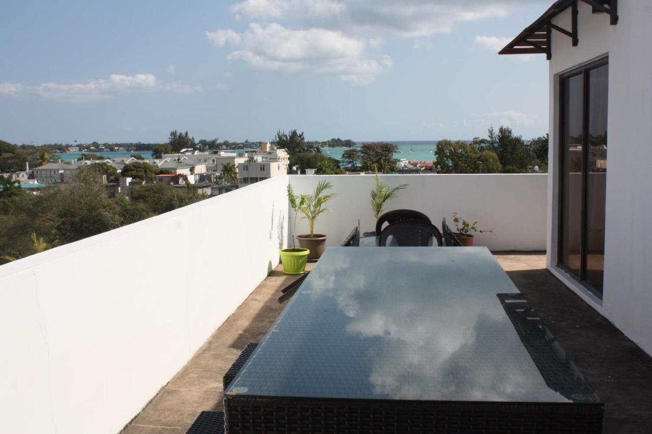 Roi Holiday Stay Гранд Байе Екстериор снимка