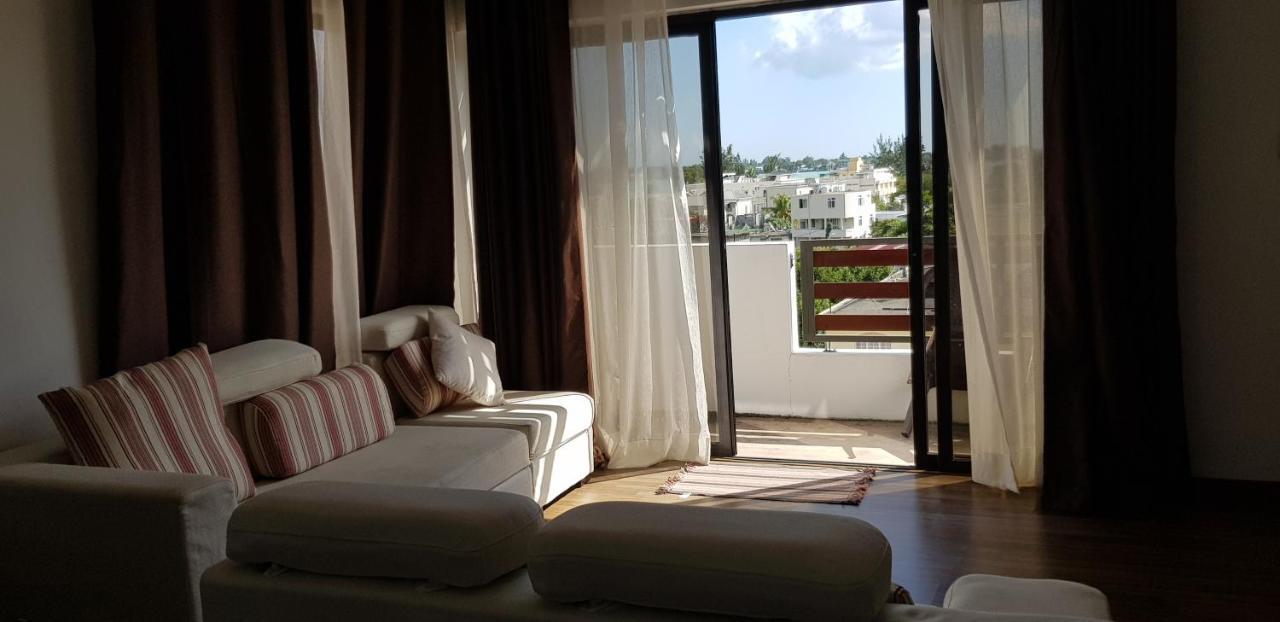 Roi Holiday Stay Гранд Байе Екстериор снимка